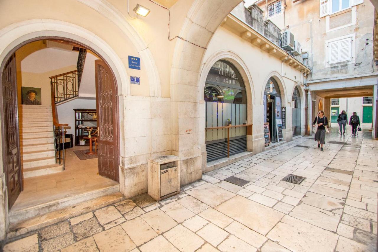 Aria Apartments Split Bagian luar foto